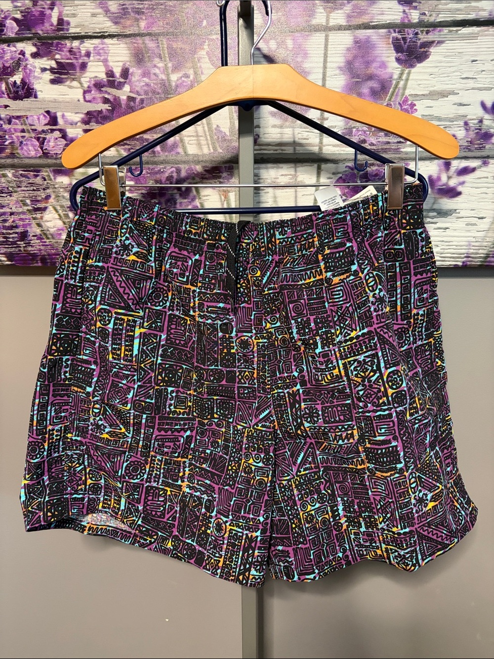 Men’s Alpine Design 5” Pull on shorts Purple with Geometric Print Size M NWT